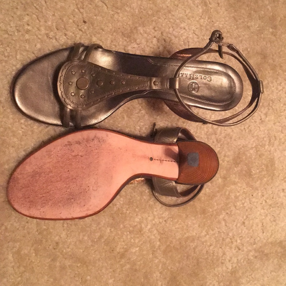 Shoes - Picture 4 of 4